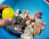 Foto langkah ke 2 dari resep 209. Ayam Goreng Lemon.