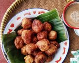 Foto langkah ke 4 dari resep Cekodok Pisang Rangup Luar Gebo Dalam.