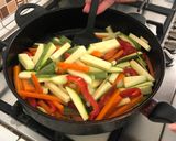 Foto del paso 4 de la receta: Verduras salteadas
