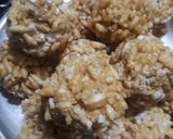 मुरमुरा लड्डू(murmura recipe in hindi) रेसिपी चरण 3 फोटो