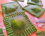 Foto del paso 19 de la receta: Ravioles de espinaca con salsa napolitana