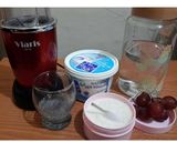 Foto langkah ke 1 dari resep Smoothie Anggur Selasih.
