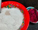 Hình bước làm 1 của món Hamburger thanh long kẹp tôm trứng
