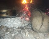 Foto del paso 2 de la receta: Bondiolas ahumadas en horno de barro con verduras asadas