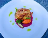 Foto del paso 8 de la receta: Pechuga de pollo sobre una cama de puré de betabel 🍠