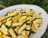 Foto langkah ke 5 dari resep Tahu Kuning Ca Kucai.