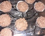 A picture of step 7 of Chocolate cupcakes with buttercream Frosting.
