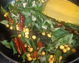 A picture of step 3 of Curry Leaves Dry Chutney.