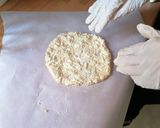 Φωτογραφία βήματος 2 της συνταγής Τυρόπιτα στην τοστιέρα