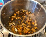 A picture of step 5 of Lu Rou Fan (滷肉饭 - Taiwanese braised pork rice bowl).