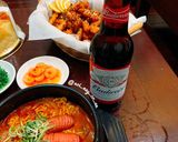 Hình bước làm 4 của món Gà sốt cay ăn kèm Tteokbokki Hàn Quốc