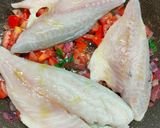 Foto del passaggio 2 della ricetta Filetto di Orata alla Mediterranea