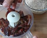 รูปขั้นตอนการทำที่ 1 ของ Power Balls, Energy Balls ขนมคลีน ทำง่ายที่สุด ส่วนผสม 4 อย่าง