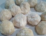 Foto langkah ke 3 dari resep Bola Bola Tape Coklat Lumer.