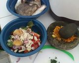 Foto langkah ke 1 dari resep Sup Kepala Ikan Rumahan.