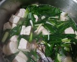 Foto langkah ke 4 dari resep Sup kepala Ikan Asin Tenggiri.
