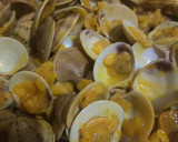 Foto del paso 5 de la receta: Merluza con almejas a la marinera
