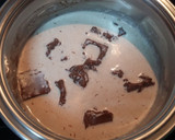 Foto del paso 4 de la receta: Crema de chocolate con crujiente de almendras y piñones 