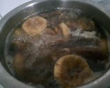 A picture of step 2 of Tamarind and figs chutney.