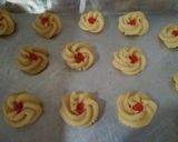 Foto langkah ke 4 dari resep Kukis Margarin.