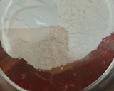 A picture of step 4 of Vanilla and chocolate marble cupcakes.