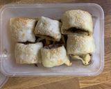 Foto langkah ke 4 dari resep Homemade Sausage Roll.