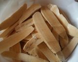A picture of step 1 of Crispy plantains.