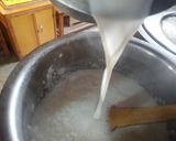 A picture of step 1 of Punjabi kesari kheer (yellow rice pudding).