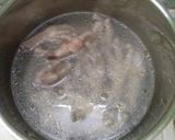 Foto langkah ke 1 dari resep Sop ceker macaroni.