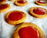 Foto del paso 3 de la receta: Galletitas de fresa y vainilla