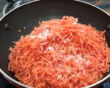 A picture of step 4 of Karnataka Style Carrot Palya.