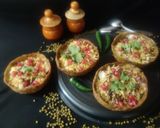 हरा मूंग और आटे की कटोरी चाट (hara moong aur aate ki katori chaat recipe in Hindi) रेसिपी चरण 8 फोटो