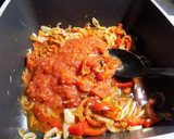Foto del paso 8 de la receta: Porotos con Butifarra (o salchicha criolla)