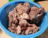 Foto langkah ke 1 dari resep Sup Daging + Tulangan Sapi.