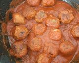 Une image de l'étape 4 de Boulettes à l'italienne.