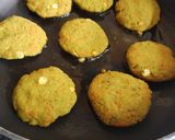 A picture of step 6 of Carrot tikki.