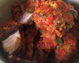 Foto langkah ke 8 dari resep Ikan Tongkol bumbu Pedas.