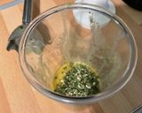 Une image de l'étape 4 de Sauce salade aux épices, herbes et confit d oignons.