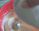 Foto langkah ke 4 dari resep Bolu kukus Merah Putih.