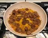 Foto del paso 3 de la receta: Guiso de arvejas con chorizo
