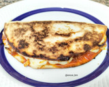 Foto del paso 6 de la receta: Quesadilla de sobrasada, queso, cebolla y miel