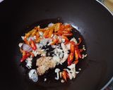 Foto langkah ke 2 dari resep Tumis Labu Siam Praktis.