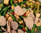 Foto langkah ke 4 dari resep Tumis Toge Kacang Panjang Tempe Bakso.