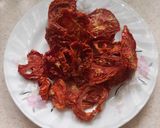 عکس مرحله 1 از دستور نان گشنیز و گوجه فرنگی