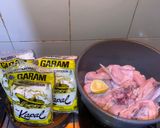 Foto langkah ke 1 dari resep Garang Asem Ayam dengan Pengganti Santan.