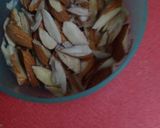 જુવાર ની બરફી(Jowar Barfi Recipe in Gujarati) રેસીપી સ્ટેપ2ફોટો