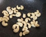 A picture of step 2 of Kaju Korma.