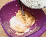 Foto langkah ke 5 dari resep Coconut Cookies.
