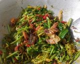 Foto langkah ke 4 dari resep Garo Bunga Pepaya Khas Manado.