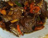 Foto langkah ke 3 dari resep Iga asam manis pedas.